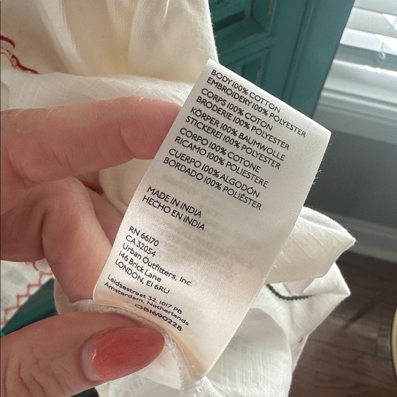 Anthropologie Embroidered Puff Sleeve Top EUC - Picture 8 of 9